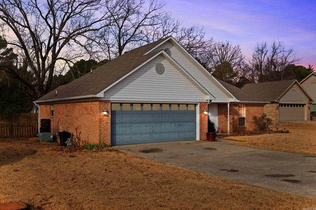 1600 Ridgefield Dr, Heber Springs, AR 72543