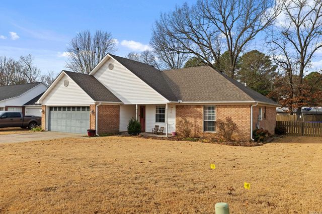 1600 Ridgefield Dr, Heber Springs, AR 72543