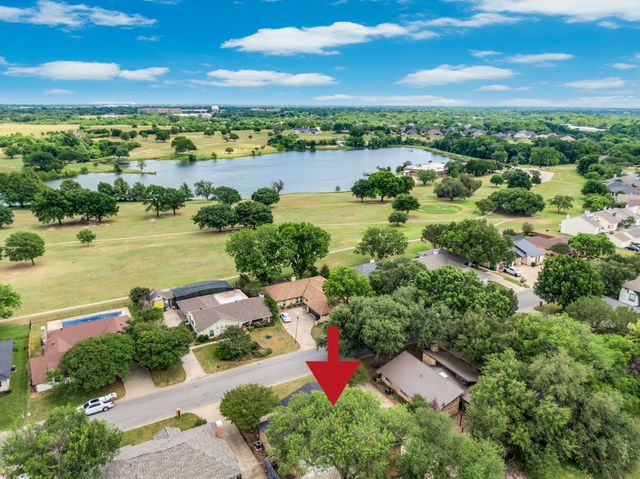 411 Gingerbread Lane, Waxahachie, TX 75165