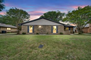 411 Gingerbread Lane, Waxahachie, TX 75165