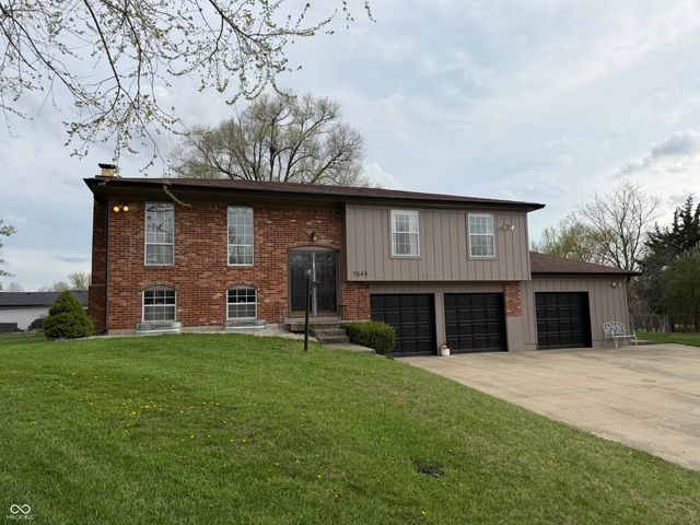 7545 Turnberry Court, Indianapolis, IN 46237