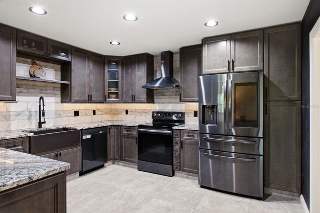 1000 S EVERGREEN AVENUE, Clearwater, FL 33756