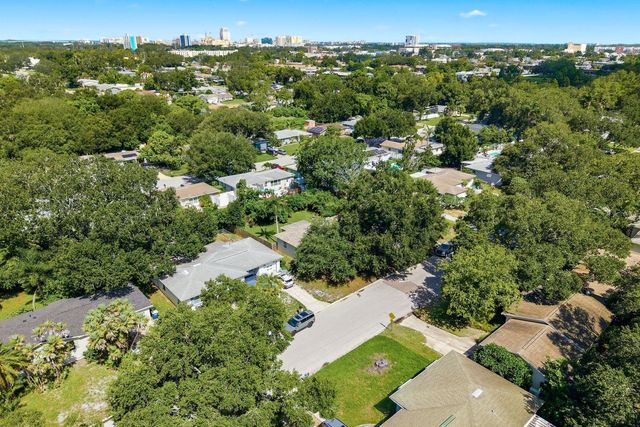 1000 S EVERGREEN AVENUE, Clearwater, FL 33756