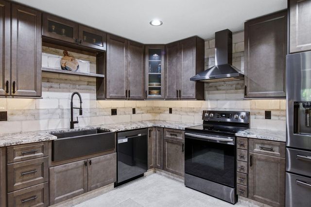 1000 S EVERGREEN AVENUE, Clearwater, FL 33756
