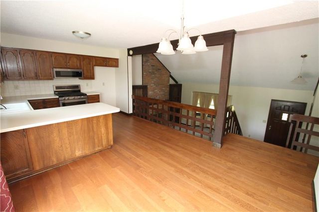 720 S Sheridan Road, Olathe, KS 66061