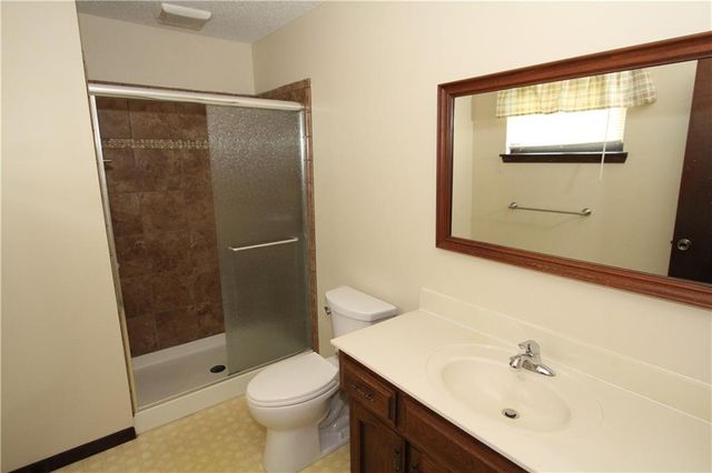 720 S Sheridan Road, Olathe, KS 66061