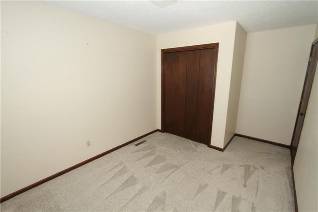 720 S Sheridan Road, Olathe, KS 66061