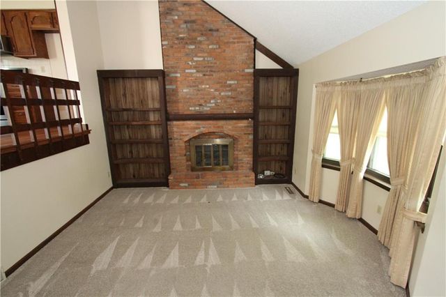 720 S Sheridan Road, Olathe, KS 66061