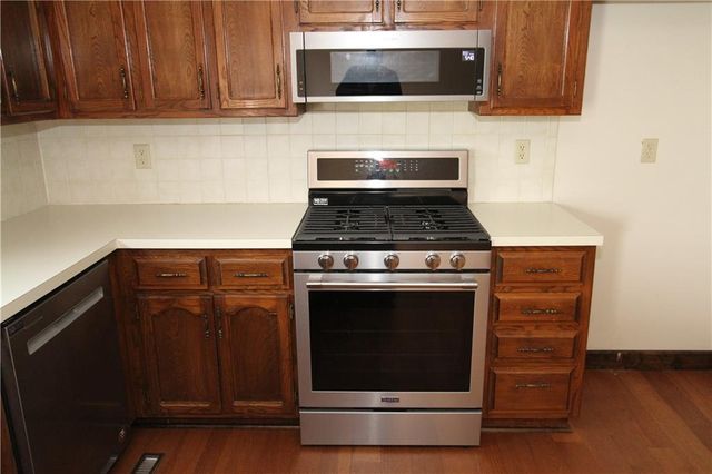 720 S Sheridan Road, Olathe, KS 66061