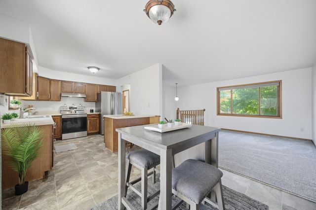 4339 Manor Park Drive NW, Rochester, MN 55901