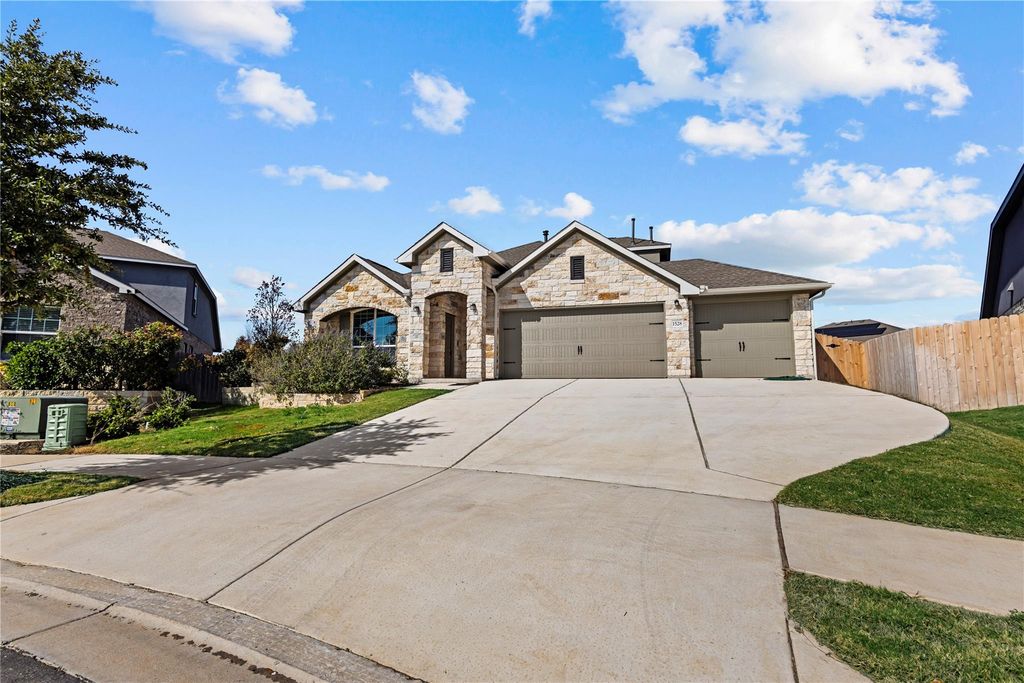 1528 Aspinwall CV, Leander, TX 78641