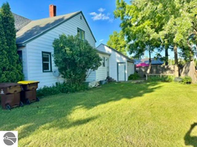 221 W Center Street, Alma, MI 48801