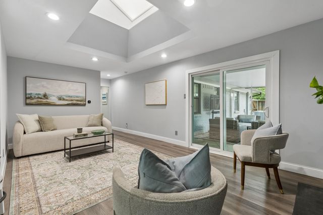 10612 Estate Lane, Dallas, TX 75238