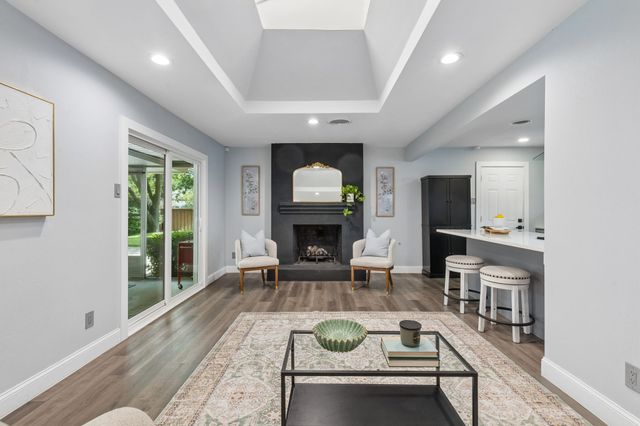 10612 Estate Lane, Dallas, TX 75238