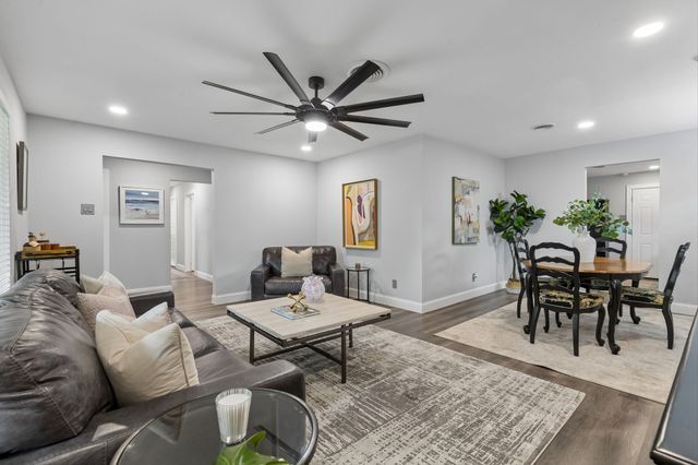 10612 Estate Lane, Dallas, TX 75238