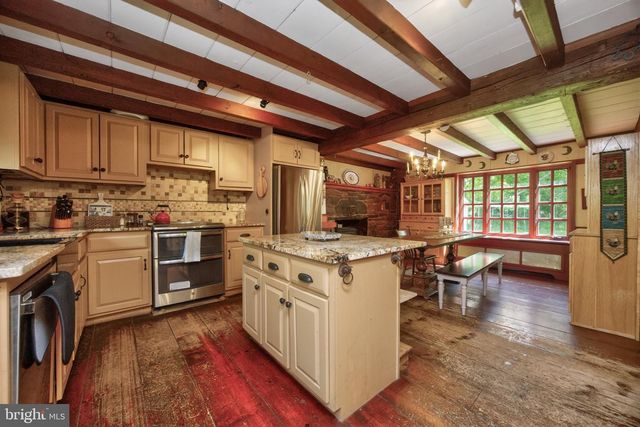 1790 FERNBROOK LN, Pottstown, PA 19465