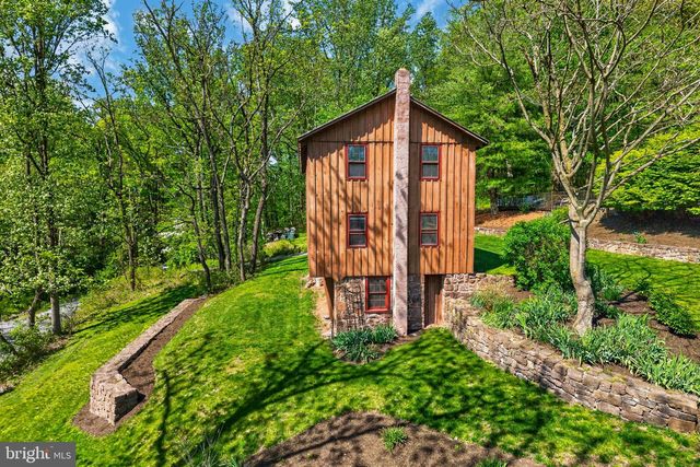 1790 FERNBROOK LN, Pottstown, PA 19465