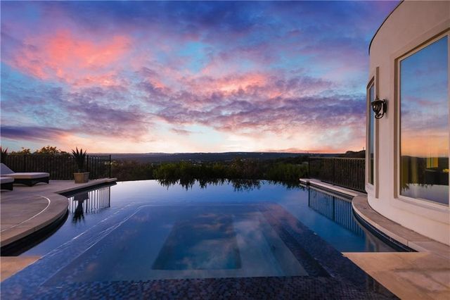 2204 Canonero DR, Austin, TX 78746