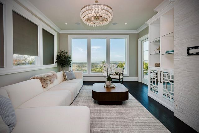 2204 Canonero DR, Austin, TX 78746