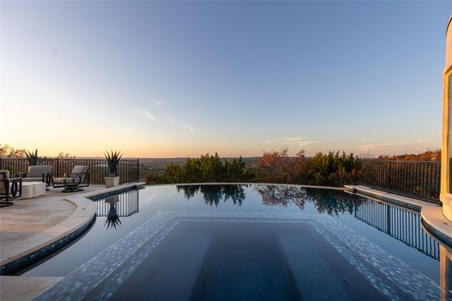 2204 Canonero DR, Austin, TX 78746