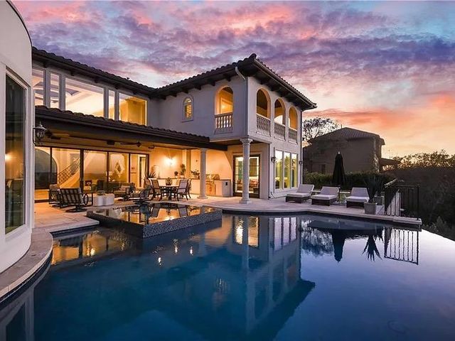 2204 Canonero DR, Austin, TX 78746