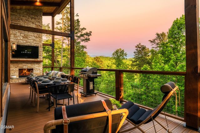 2234 Legend Drive, Sevierville, TN 37876