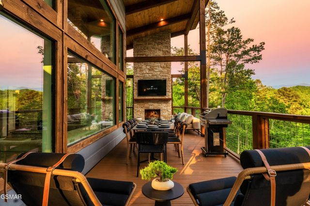 2234 Legend Drive, Sevierville, TN 37876
