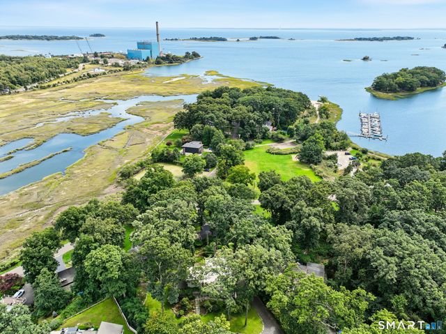 31 Splitrock Road, Norwalk, CT 06854