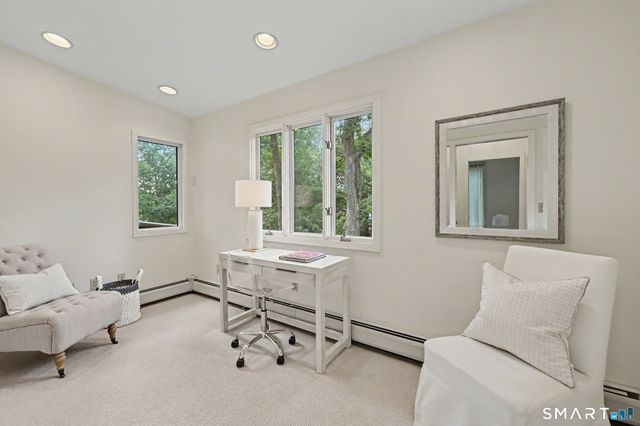 31 Splitrock Road, Norwalk, CT 06854