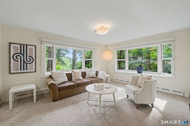 31 Splitrock Road, Norwalk, CT 06854