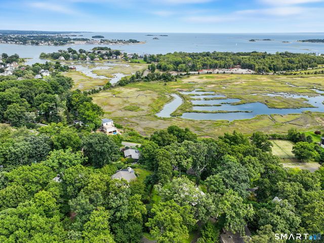 31 Splitrock Road, Norwalk, CT 06854