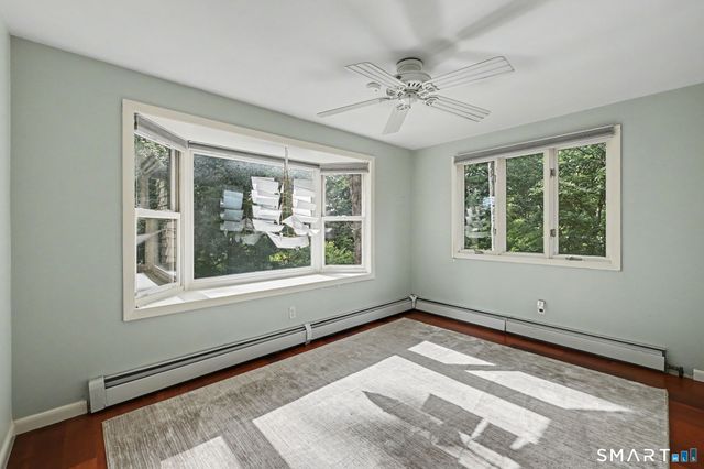 31 Splitrock Road, Norwalk, CT 06854