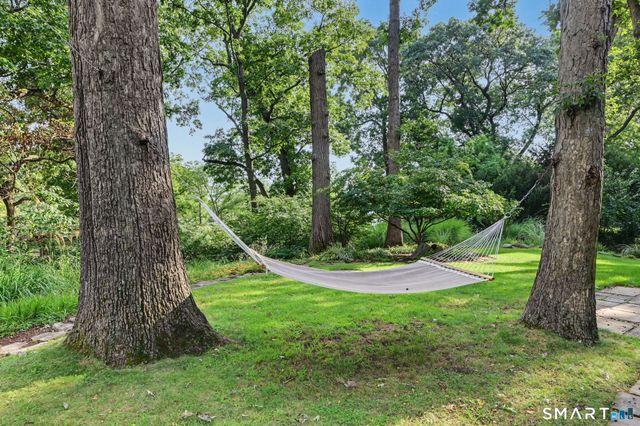 31 Splitrock Road, Norwalk, CT 06854