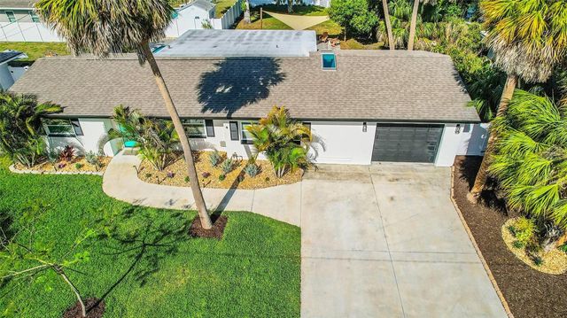 7330 17TH WAY N, St Petersburg, FL 33702