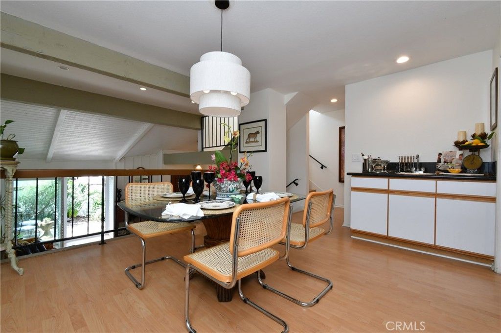 Image 21 of property listing at 6265 Canoga 53, Woodland Hills, CA 91367