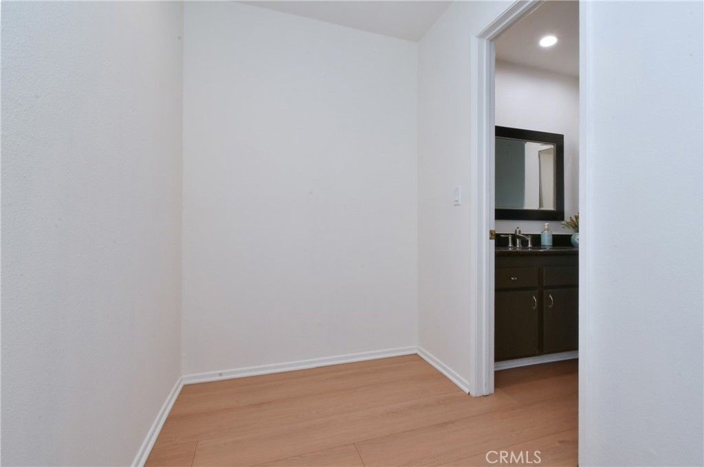 Image 43 of property listing at 6265 Canoga 53, Woodland Hills, CA 91367