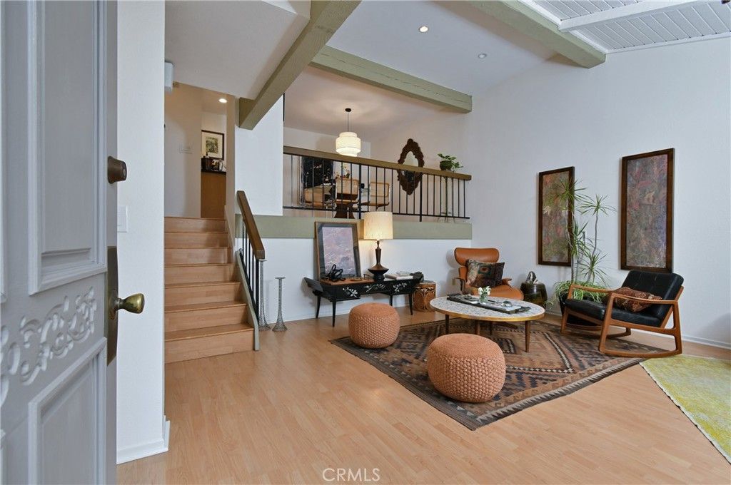 Image 5 of property listing at 6265 Canoga 53, Woodland Hills, CA 91367