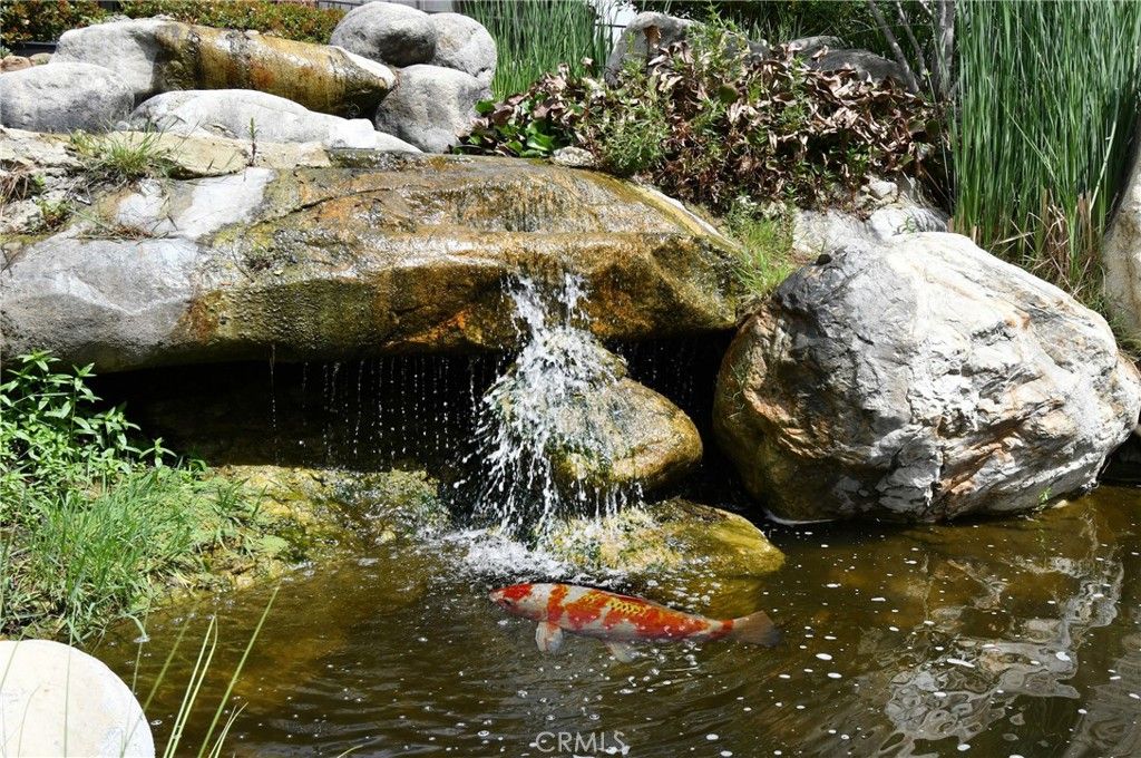 Image 56 of property listing at 6265 Canoga 53, Woodland Hills, CA 91367