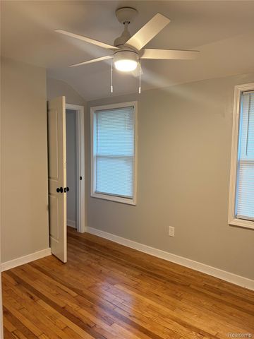 5594 Greenway Street, Detroit, MI 48204