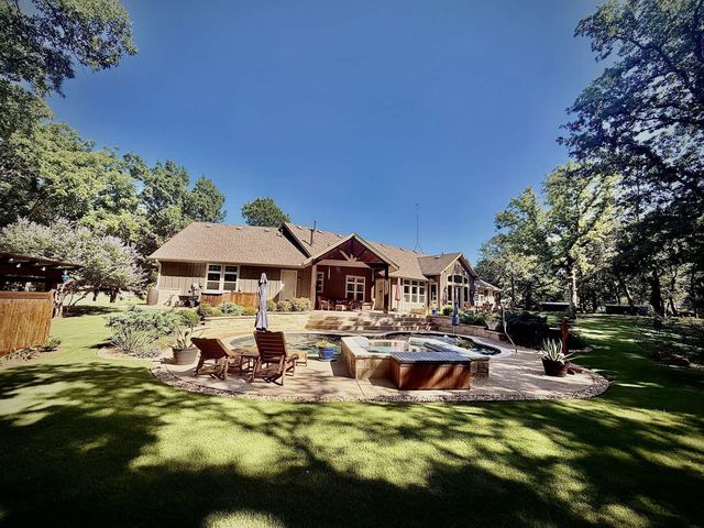 3780 Bridges Court, Aubrey, TX 76227