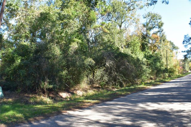 3415 Evergreen Drive, Kingwood, TX 77365