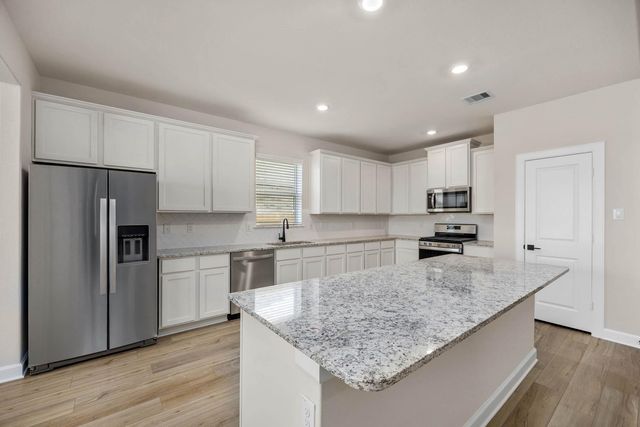 2901 Fair Wind Lane, Texas City, TX 77510