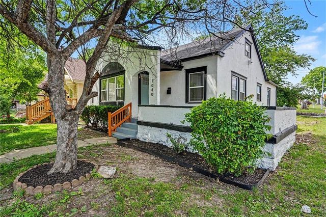 1040 N 25th Street, Kansas City, KS 66102