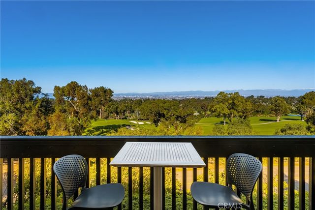5 Yellow Brick Road, Rancho Palos Verdes, CA 90275