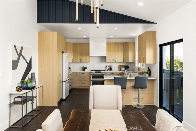 5 Yellow Brick Road, Rancho Palos Verdes, CA 90275