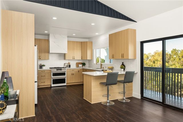 5 Yellow Brick Road, Rancho Palos Verdes, CA 90275