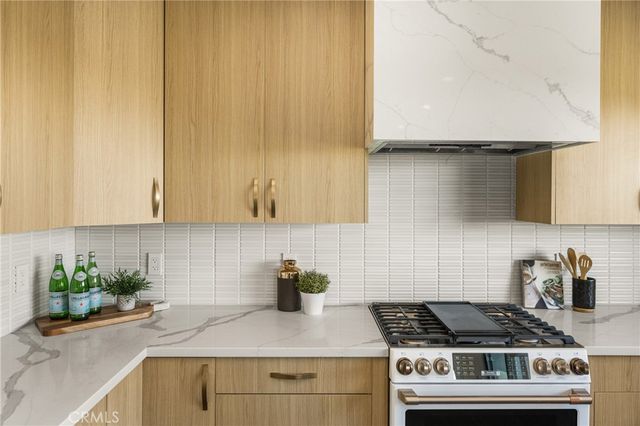 5 Yellow Brick Road, Rancho Palos Verdes, CA 90275