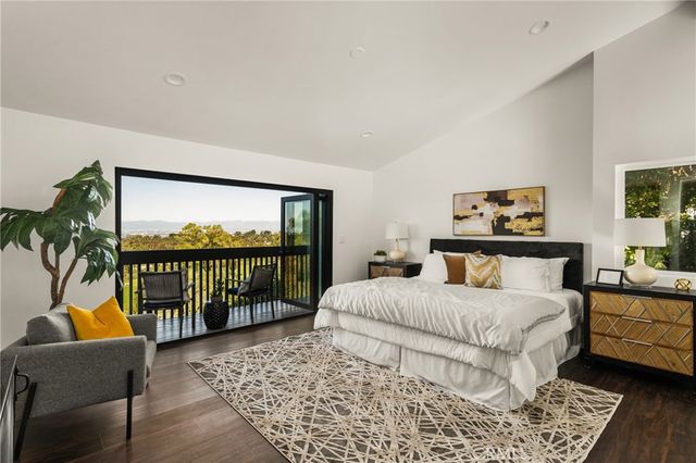 5 Yellow Brick Road, Rancho Palos Verdes, CA 90275