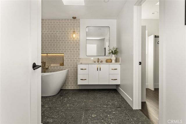 5 Yellow Brick Road, Rancho Palos Verdes, CA 90275