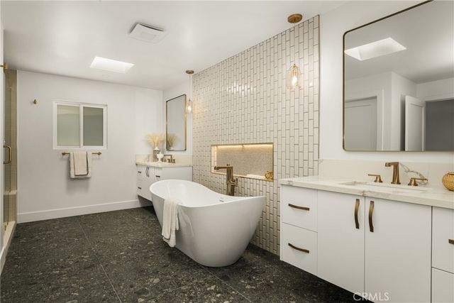 5 Yellow Brick Road, Rancho Palos Verdes, CA 90275